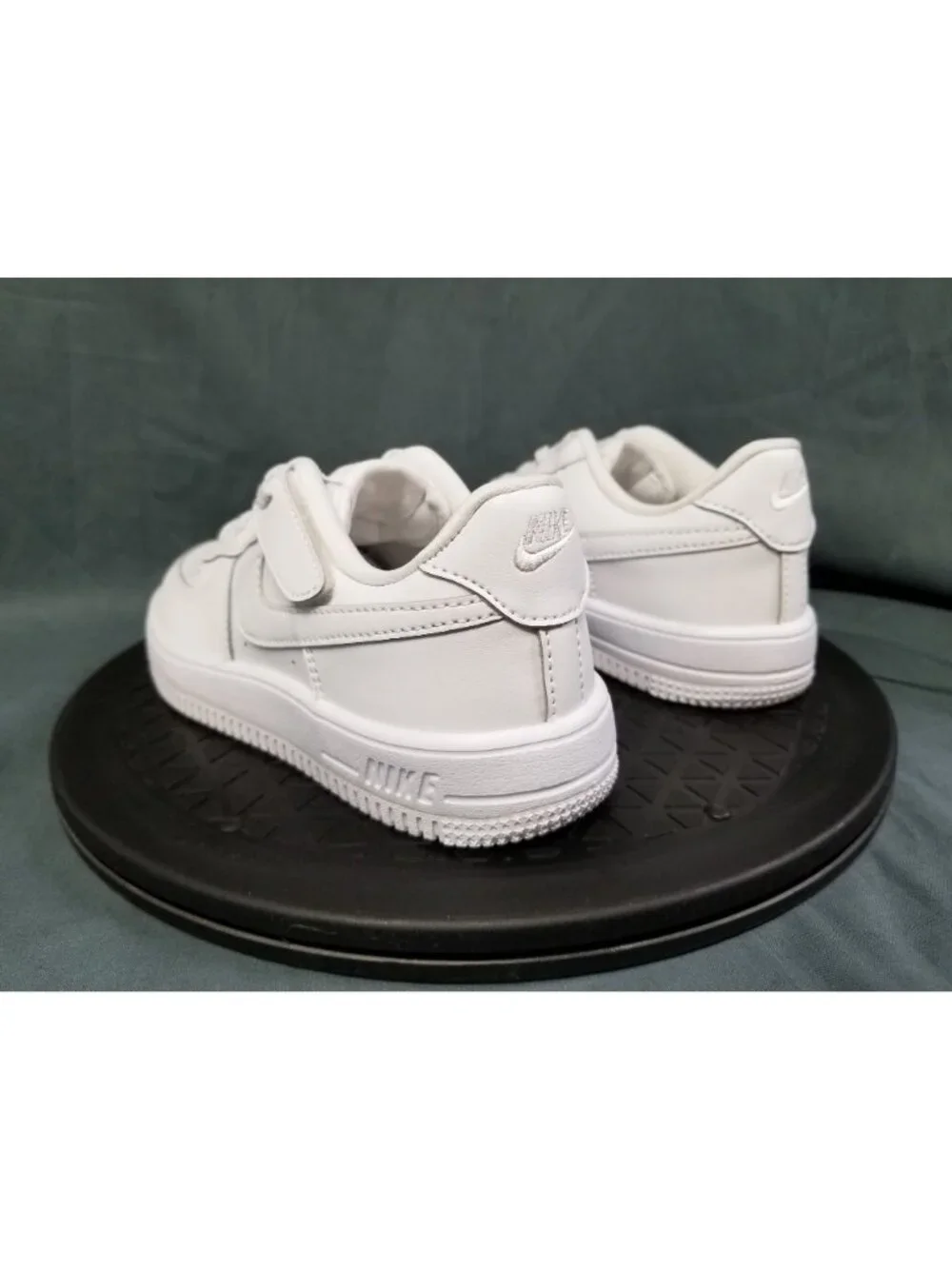 Nike Force 1 Low Easyon (PS) Sneakers White Kids Size 2.5Y NEW IN BOX!